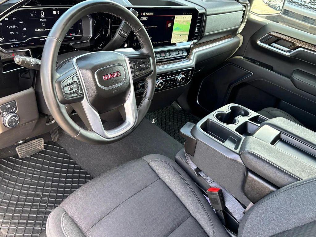 used 2023 GMC Sierra 1500 car, priced at $35,998