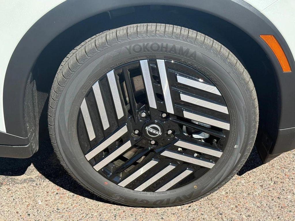 new 2026 Nissan Leaf car, priced at $35,629