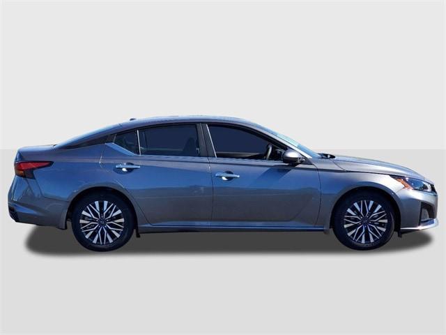 new 2024 Nissan Altima car, priced at $26,403