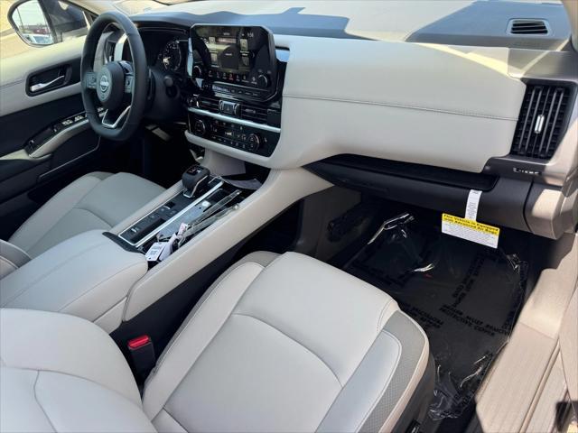 new 2025 Nissan Pathfinder car, priced at $44,030