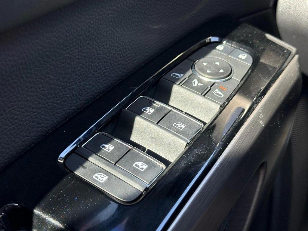 new 2025 Nissan Pathfinder car, priced at $41,345