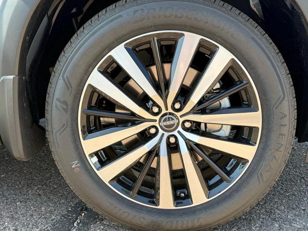 new 2025 Nissan Pathfinder car, priced at $41,345