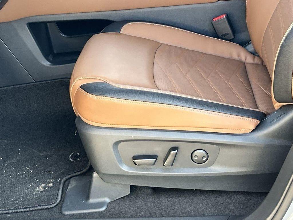 new 2025 Nissan Pathfinder car, priced at $46,751