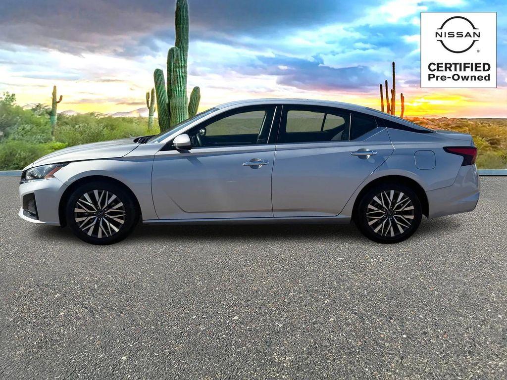 used 2023 Nissan Altima car, priced at $17,999