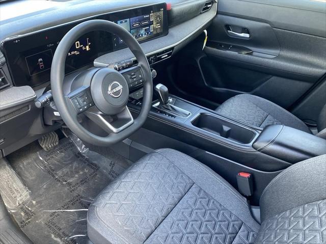 new 2025 Nissan Kicks car, priced at $25,684