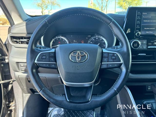 used 2022 Toyota Highlander car, priced at $34,681