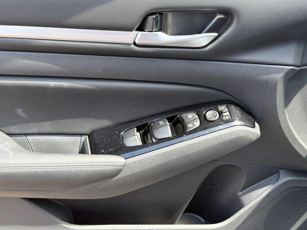 new 2025 Nissan Altima car, priced at $34,739