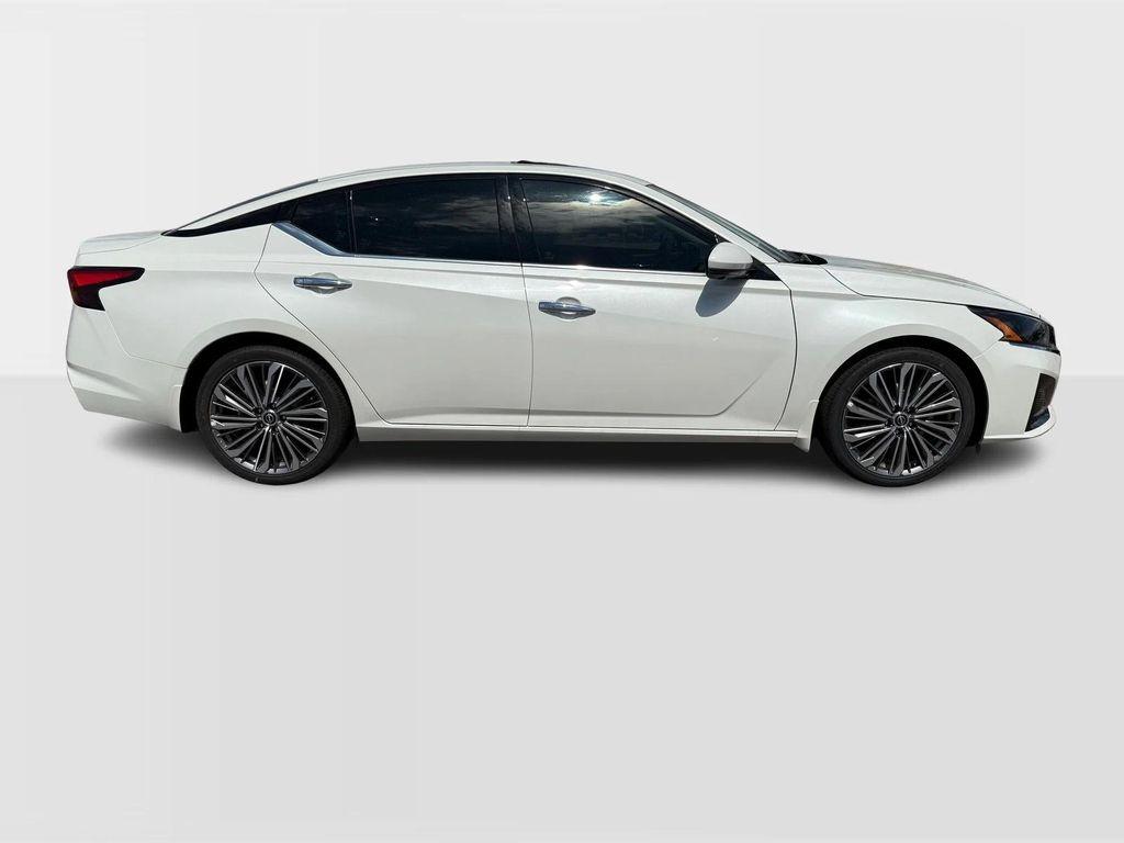 new 2025 Nissan Altima car, priced at $34,739