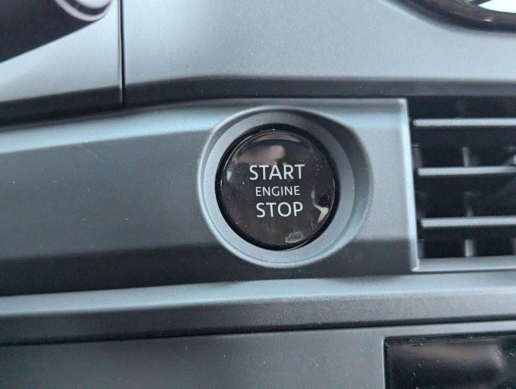 new 2025 Nissan Pathfinder car, priced at $34,647