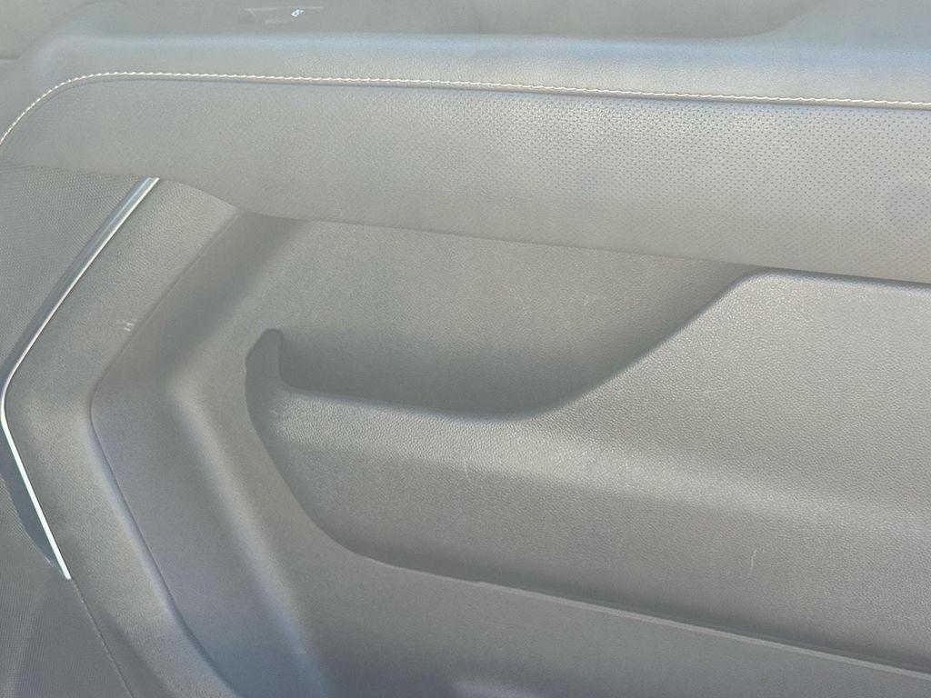 used 2023 GMC Yukon car, priced at $43,577