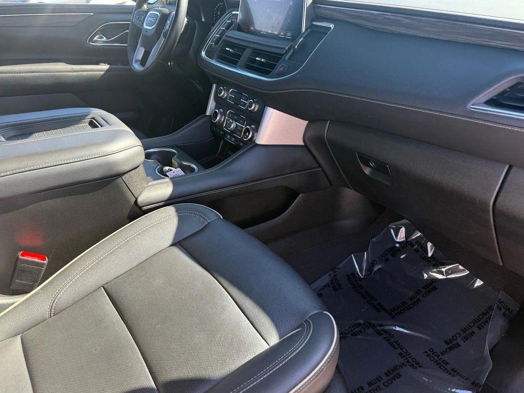 used 2023 GMC Yukon car, priced at $43,577