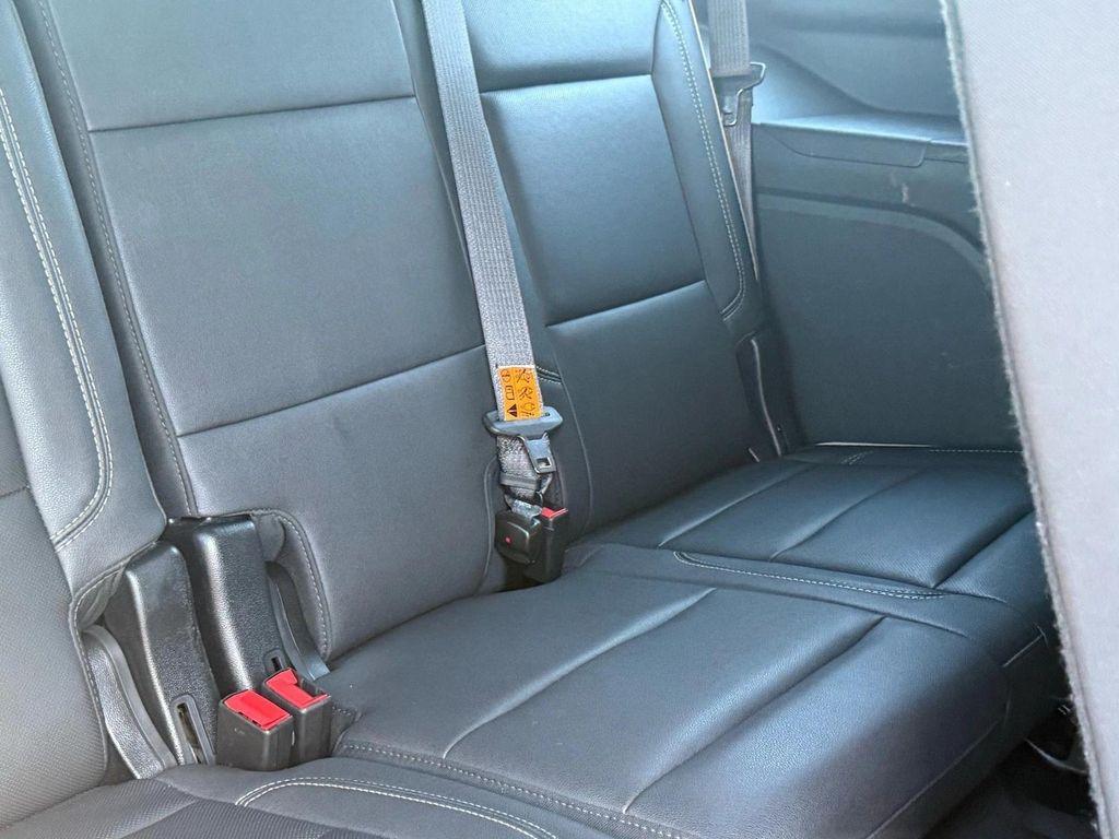 used 2023 GMC Yukon car, priced at $43,577