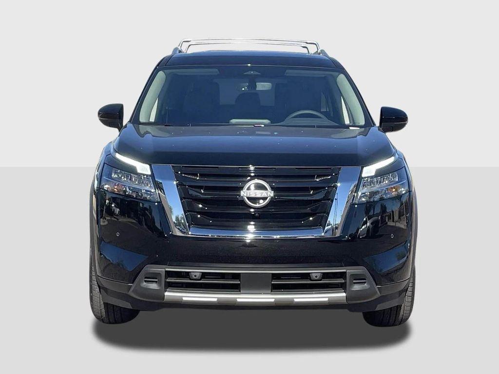 new 2025 Nissan Pathfinder car, priced at $36,513