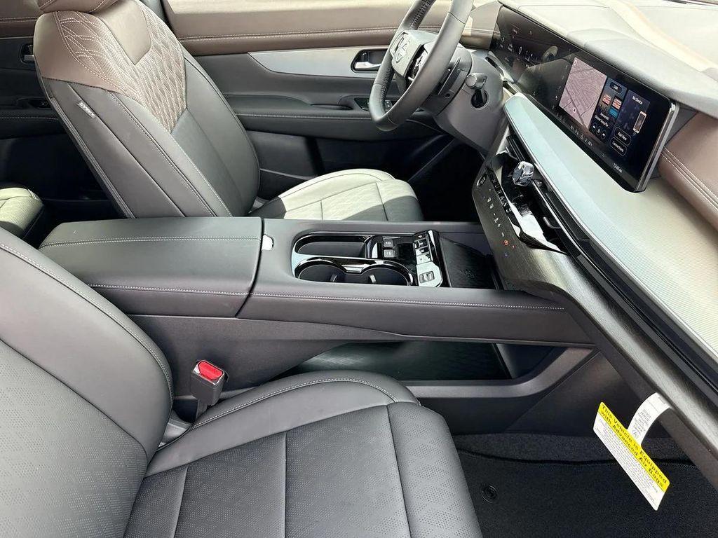 new 2025 Nissan Murano car, priced at $44,594