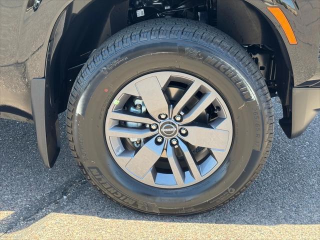 new 2025 Nissan Frontier car, priced at $40,225