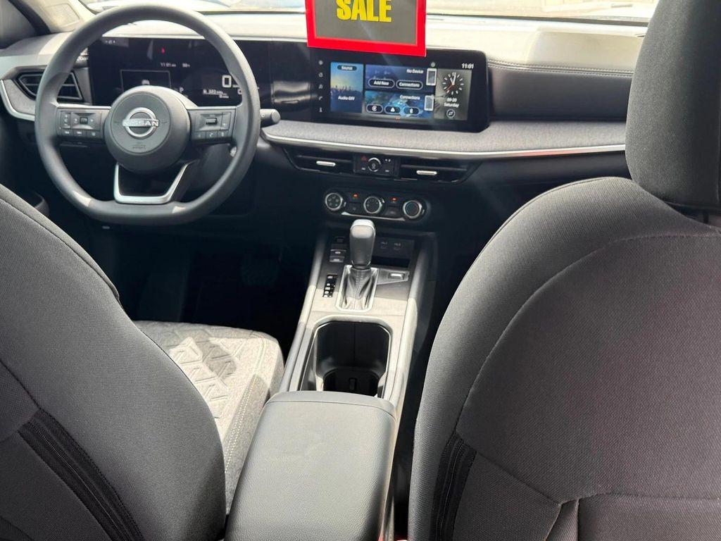 new 2025 Nissan Kicks car, priced at $25,231