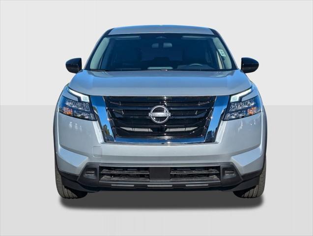 new 2025 Nissan Pathfinder car, priced at $36,835