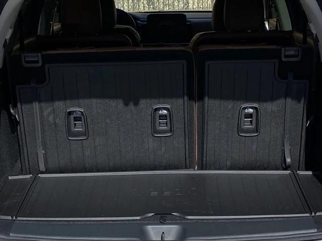 new 2025 Nissan Pathfinder car, priced at $49,976