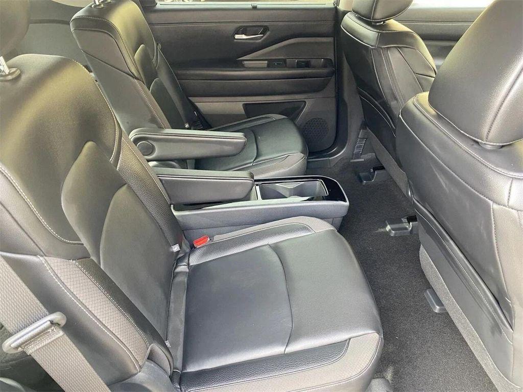 new 2025 Nissan Pathfinder car, priced at $39,354