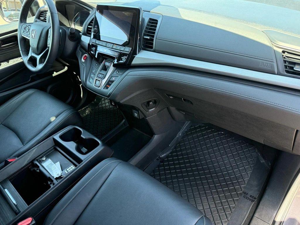 used 2024 Honda Odyssey car, priced at $34,487