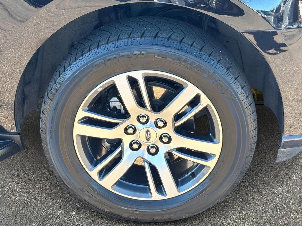 used 2024 Ford Expedition car, priced at $45,983