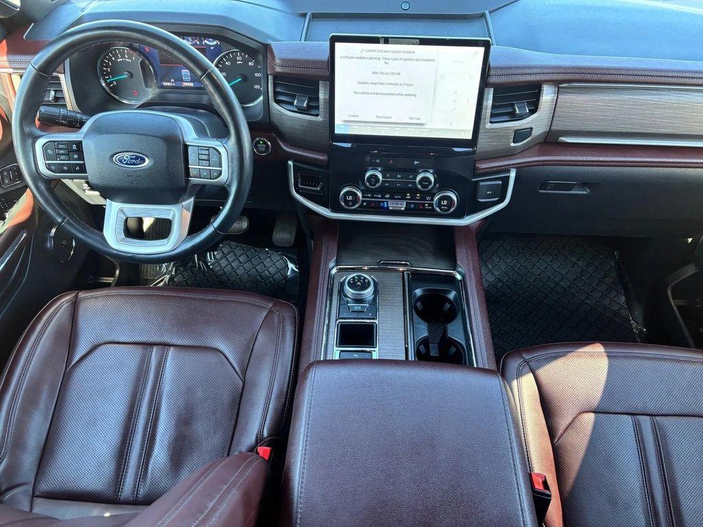 used 2024 Ford Expedition car, priced at $45,983