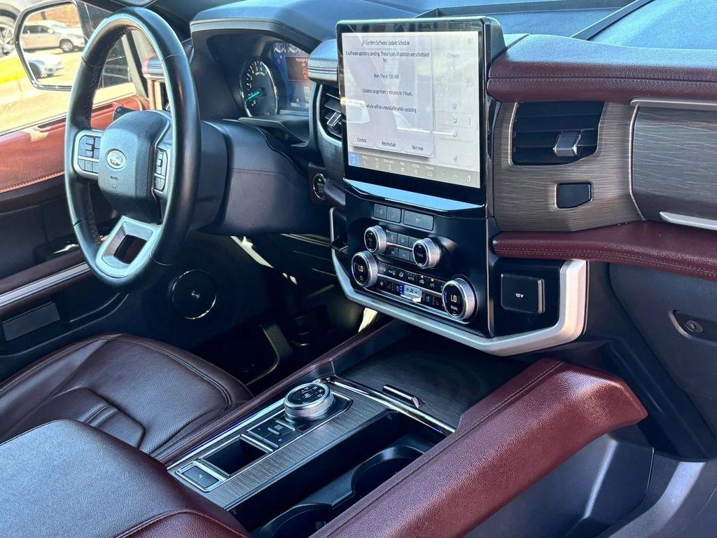 used 2024 Ford Expedition car, priced at $45,983