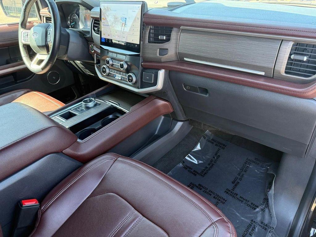 used 2024 Ford Expedition car, priced at $47,887