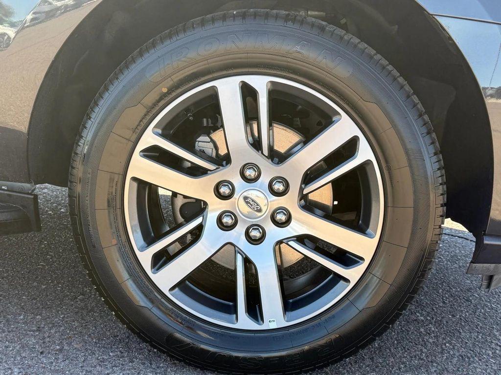 used 2024 Ford Expedition car, priced at $47,887