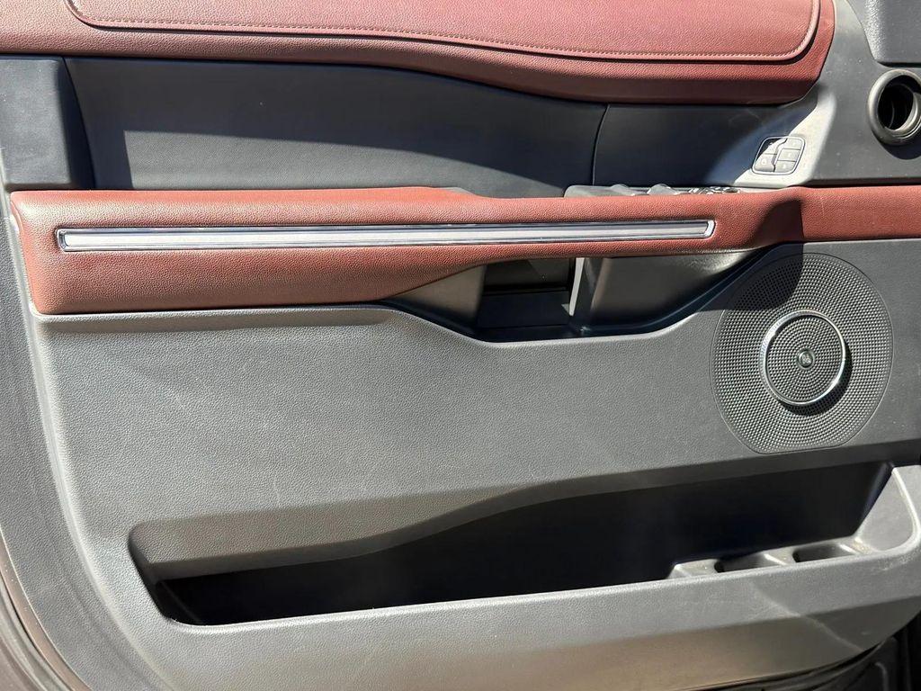 used 2024 Ford Expedition car, priced at $47,887