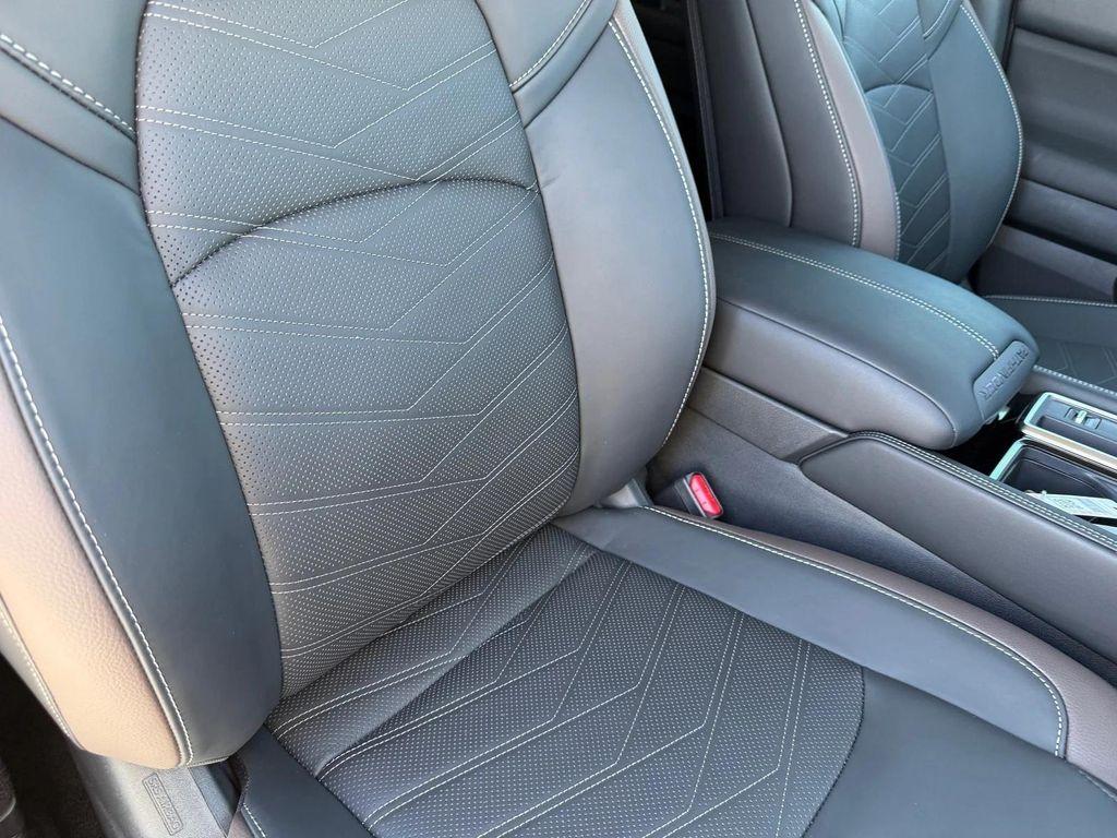 new 2025 Nissan Pathfinder car, priced at $40,485