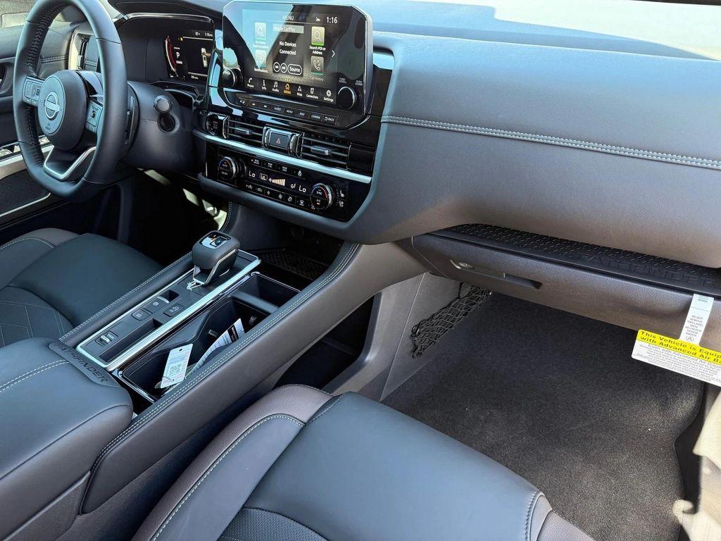 new 2025 Nissan Pathfinder car, priced at $40,485