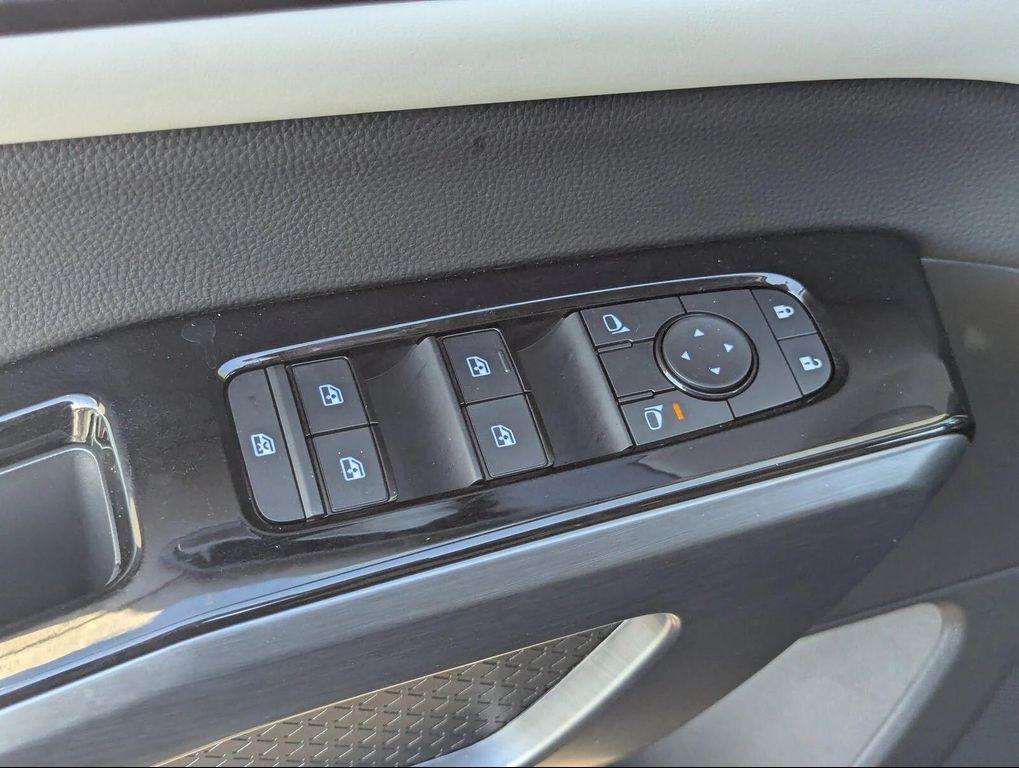 new 2025 Nissan Pathfinder car, priced at $44,030