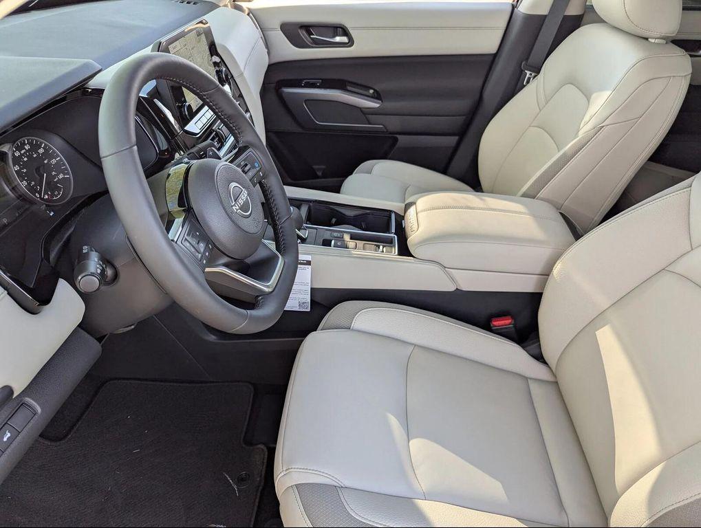 new 2025 Nissan Pathfinder car, priced at $44,030
