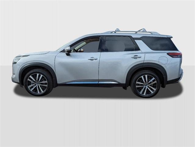 new 2024 Nissan Pathfinder car, priced at $44,401