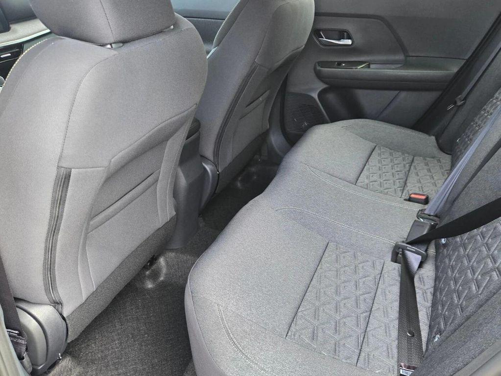 new 2025 Nissan Kicks car, priced at $26,600