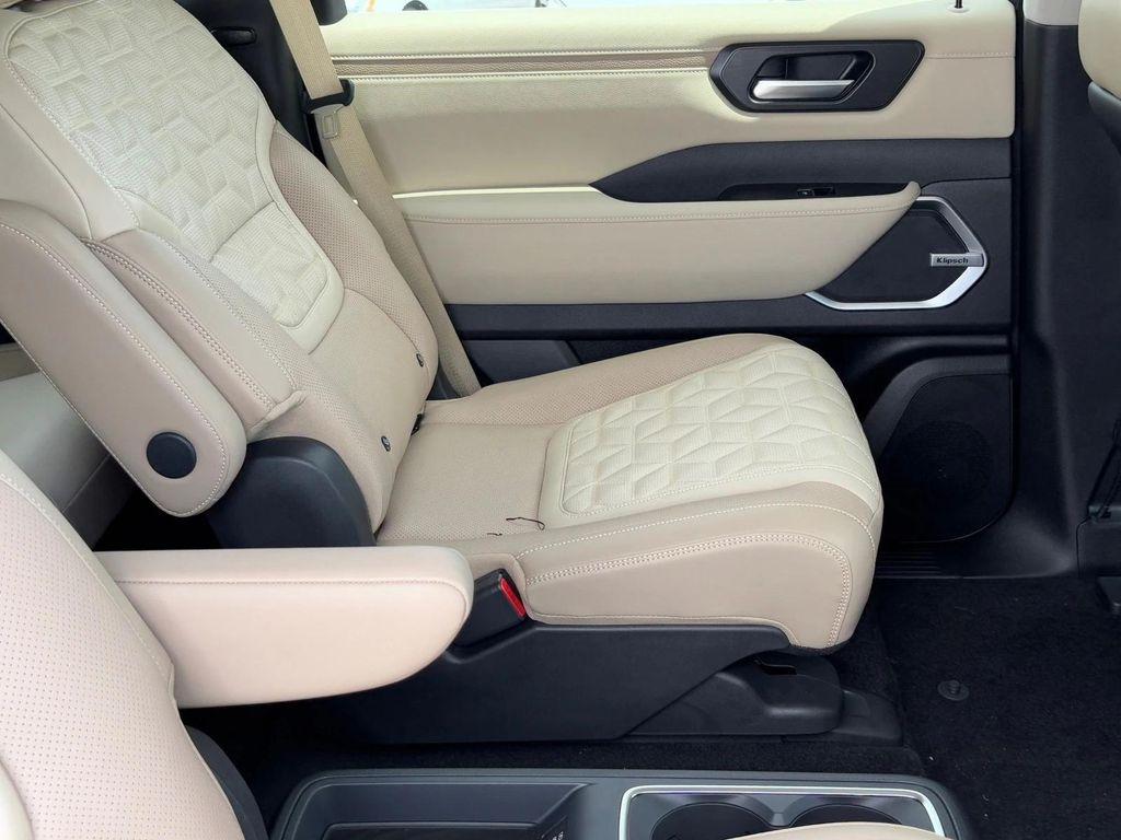 new 2026 Nissan Armada car, priced at $72,072