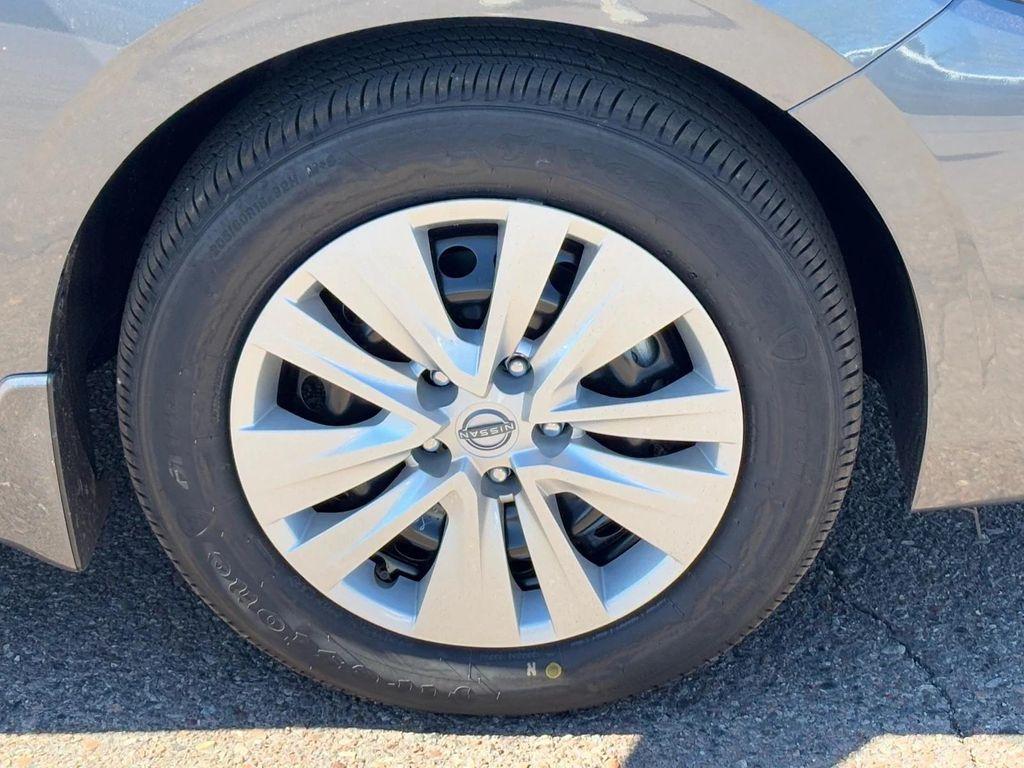 new 2025 Nissan Sentra car, priced at $18,999