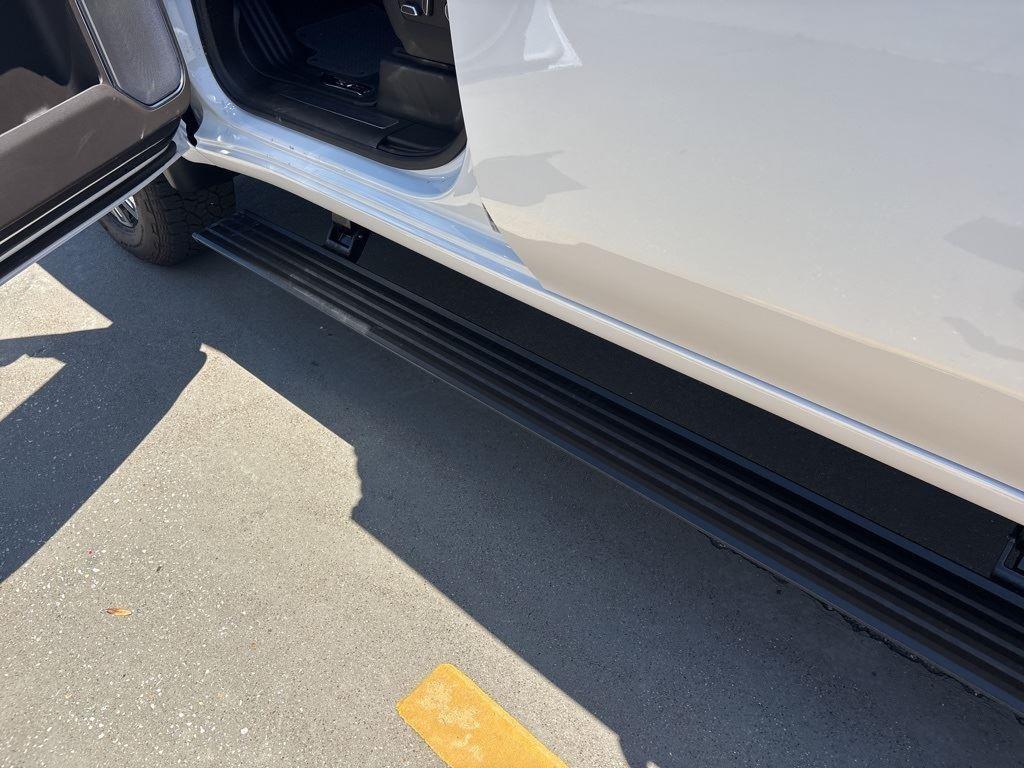 new 2025 GMC Sierra 2500 car, priced at $89,190