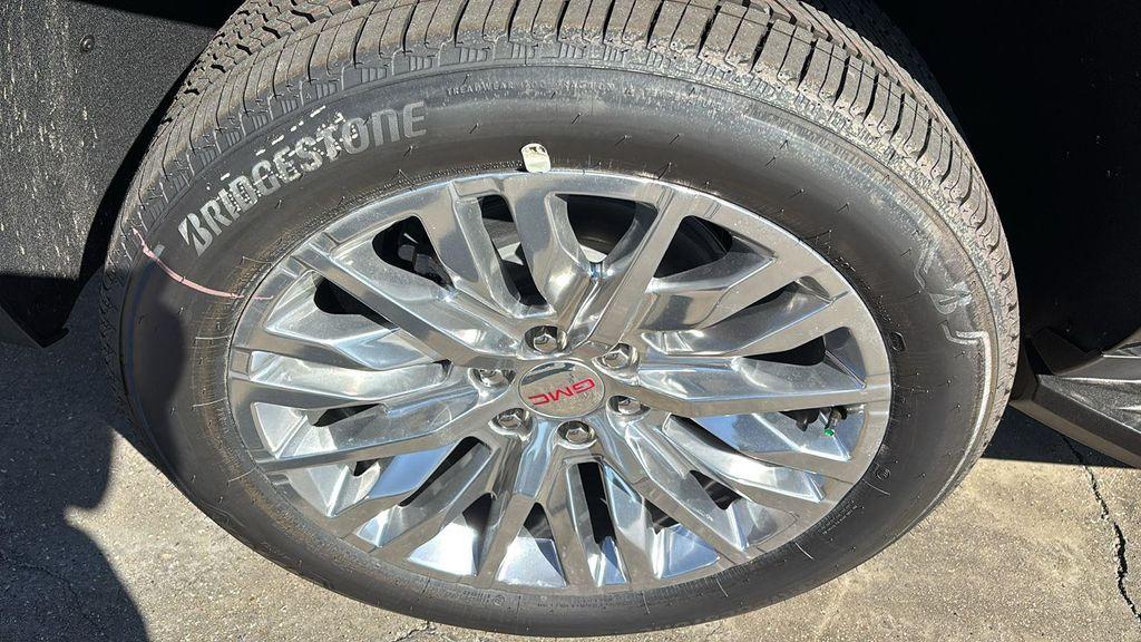 new 2025 GMC Yukon XL car, priced at $79,360