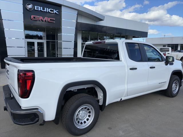 new 2025 GMC Sierra 1500 car, priced at $42,165