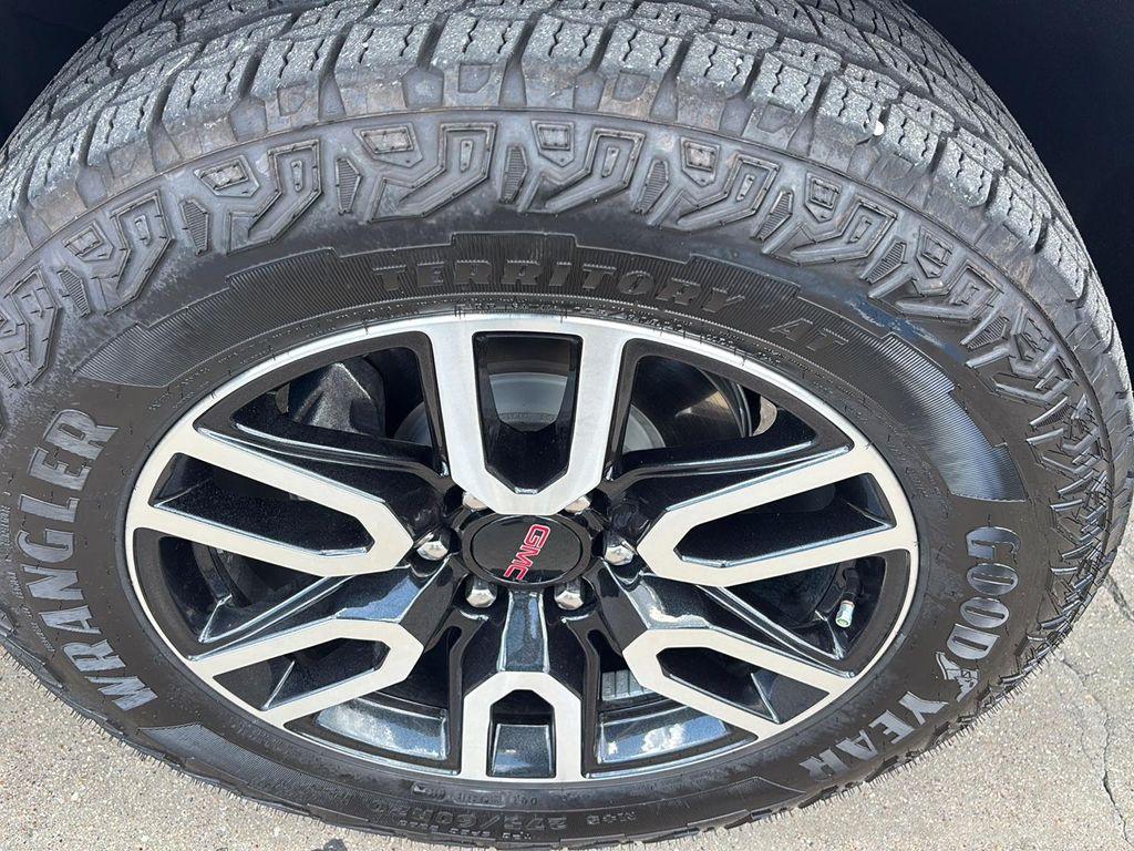 used 2024 GMC Yukon car, priced at $71,764