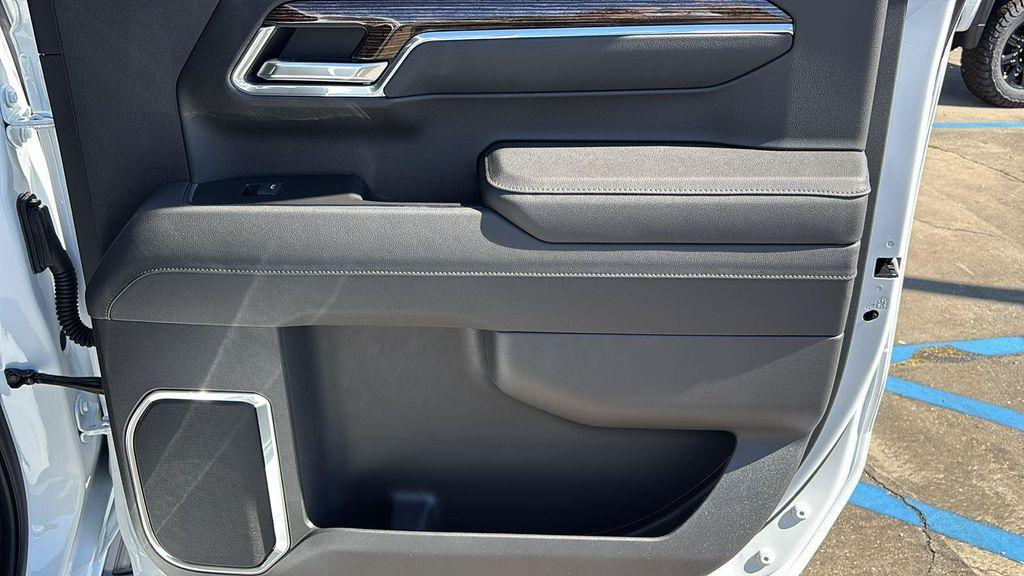new 2026 GMC Sierra 1500 car, priced at $58,775