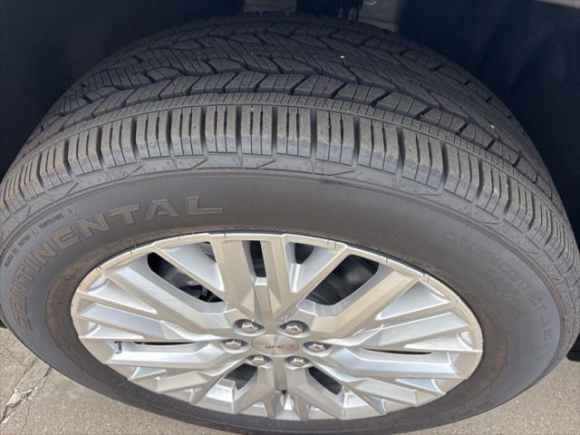 new 2025 GMC Acadia car, priced at $45,030