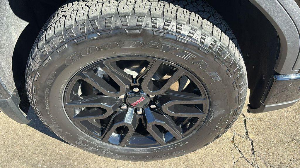 used 2023 GMC Sierra 1500 car, priced at $36,946