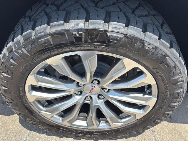 used 2022 GMC Yukon car, priced at $57,983
