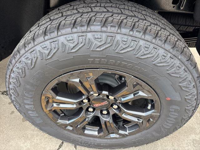 new 2025 GMC Canyon car, priced at $41,920