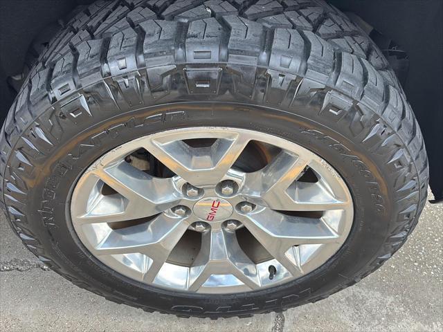 used 2018 GMC Yukon car, priced at $31,112