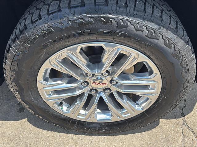 used 2024 GMC Yukon car, priced at $61,974