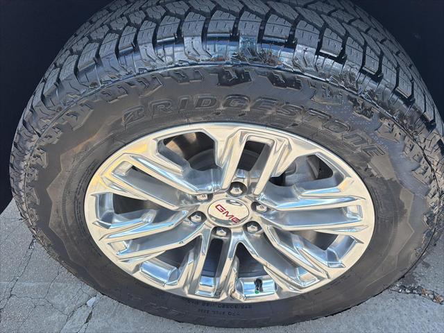 used 2024 GMC Yukon car, priced at $61,974